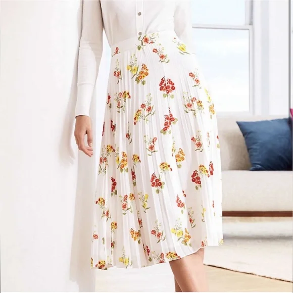 LOFT Skirts Loft White Bouquet Pleated Midi Skirt Poshmark